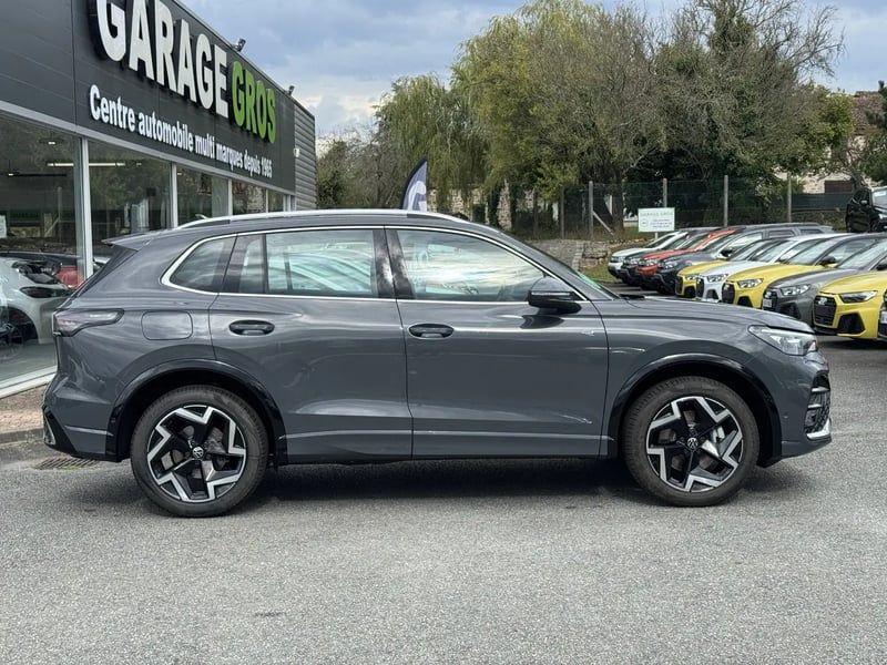 Photo de la voiture VOLKSWAGEN TIGUAN 2.0 TDI 150ch DSG7 R-Line