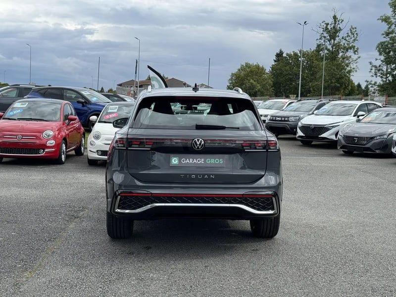Photo de la voiture VOLKSWAGEN TIGUAN 2.0 TDI 150ch DSG7 R-Line