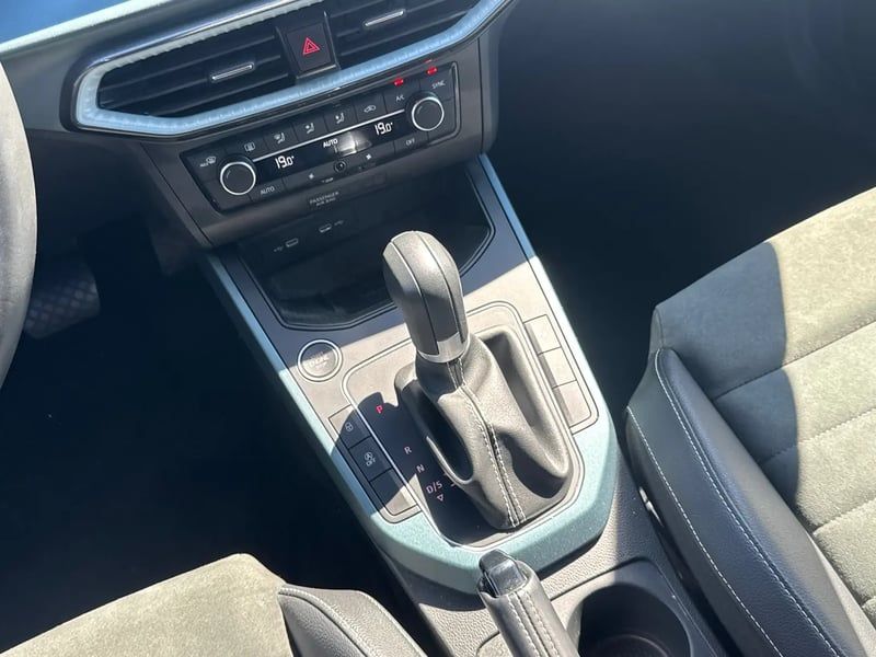 Photo de la voiture SEAT ARONA 1.0 TSI 115 ch Start/Stop DSG7 Xperience