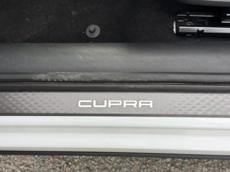 Photo de la voiture CUPRA FORMENTOR 2.0 TDI 150 ch DSG7 V