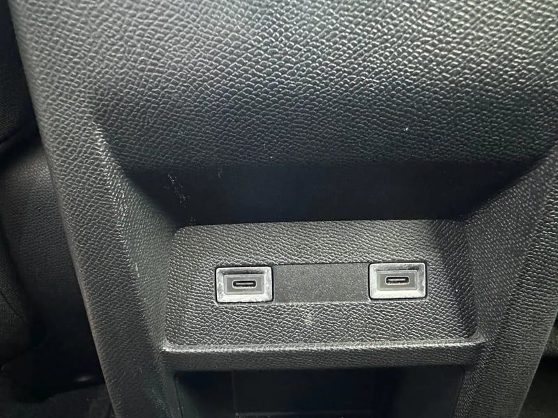 Photo de la voiture PEUGEOT 308 PureTech 130ch S&S BVM6 Allure