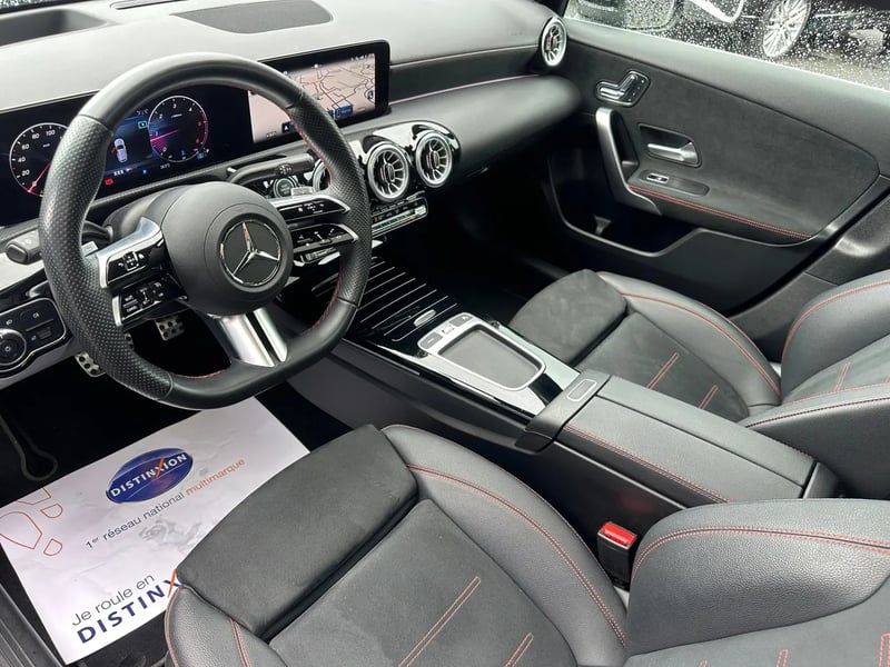 Photo de la voiture MERCEDES-BENZ CLASSE A 200 d AMG Line