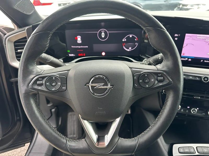 Photo de la voiture OPEL MOKKA 1.5 Diesel 110 ch BVM6 Ultimate