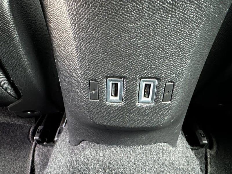 Photo de la voiture OPEL MOKKA 1.5 Diesel 110 ch BVM6 Ultimate