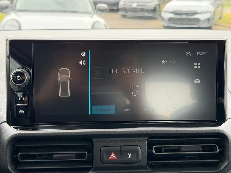 Photo de la voiture CITROEN E-BERLINGO Taille M 136 ch 54 kWh Plus