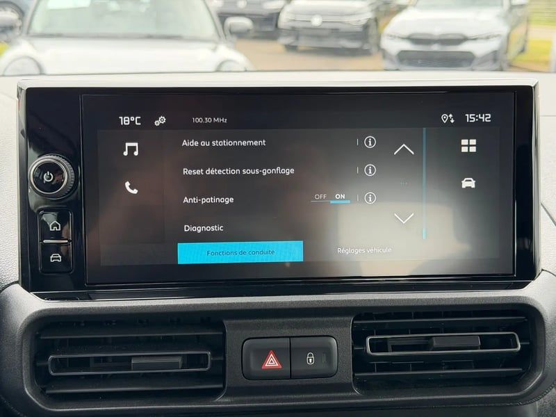 Photo de la voiture CITROEN E-BERLINGO Taille M 136 ch 54 kWh Plus