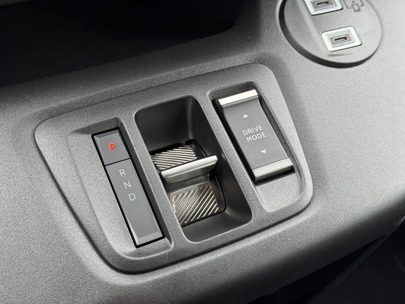 Photo de la voiture CITROEN E-BERLINGO Taille M 136 ch 54 kWh Plus