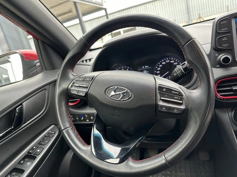 Photo de la voiture HYUNDAI KONA 1.0 T-GDi 120 Creative