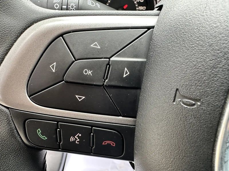 Photo de la voiture FIAT TIPO 1.6 MultiJet 120 ch Easy