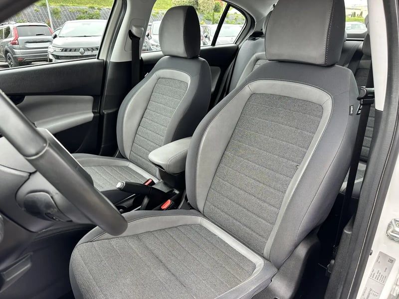 Photo de la voiture FIAT TIPO 1.6 MultiJet 120 ch Easy