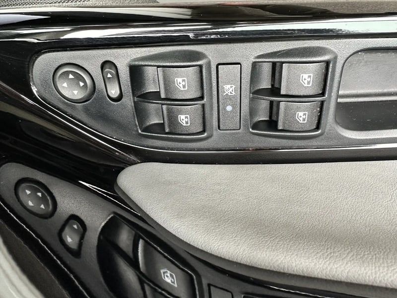 Photo de la voiture FIAT TIPO 1.6 MultiJet 120 ch Easy