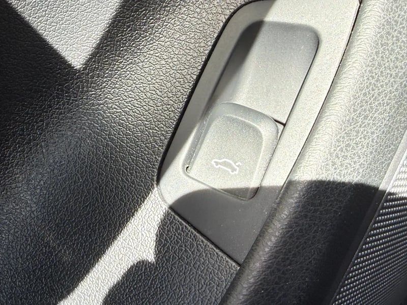 Photo de la voiture AUDI Q3 1.4 TFSI COD 150 ch S tronic 6 S line