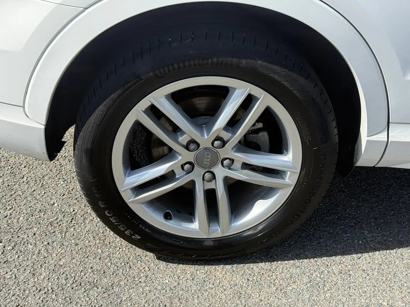 Photo de la voiture AUDI Q3 1.4 TFSI COD 150 ch S tronic 6 S line