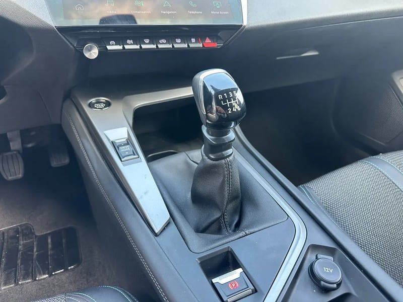 Photo de la voiture PEUGEOT 308 PureTech 130ch S&S BVM6 Allure