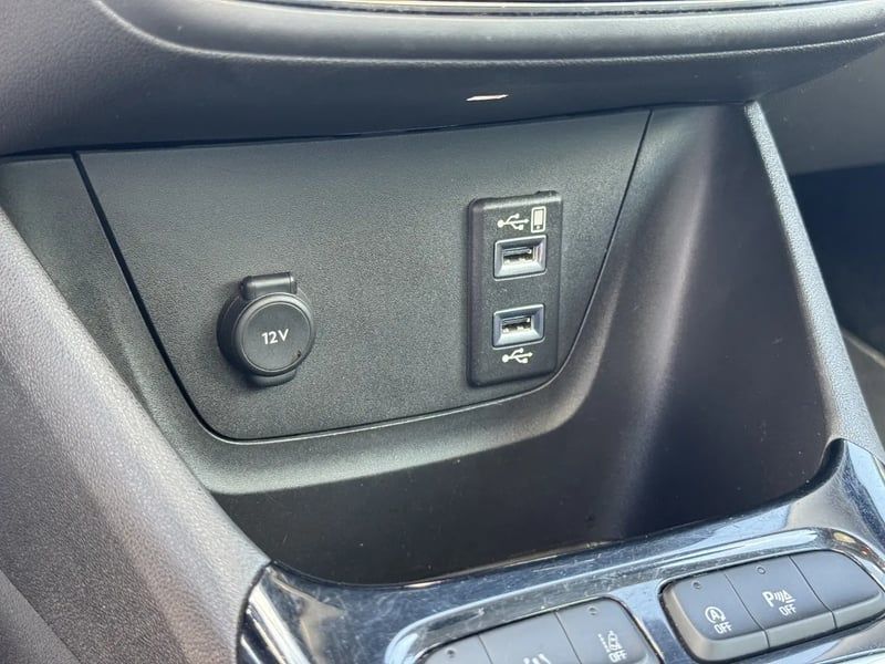 Photo de la voiture OPEL CROSSLAND X 1.2 Turbo 130 ch Innovation