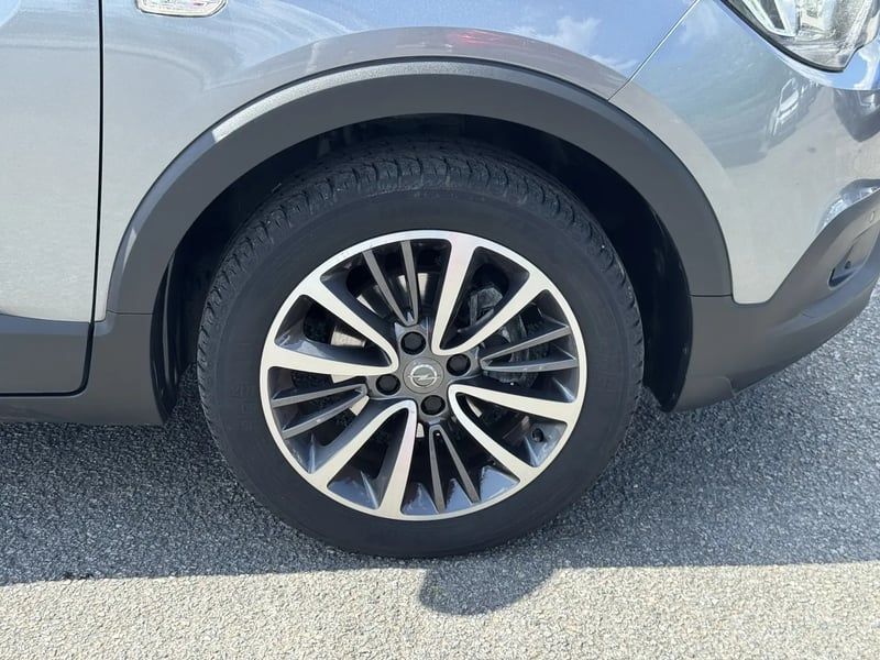 Photo de la voiture OPEL CROSSLAND X 1.2 Turbo 130 ch Innovation