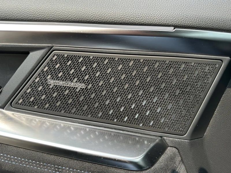 Photo de la voiture RENAULT AUSTRAL E-Tech hybrid 200 Iconic esprit Alpine