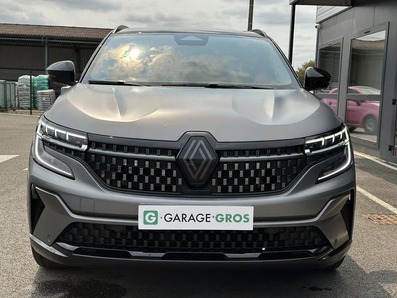 Photo de la voiture RENAULT AUSTRAL E-Tech hybrid 200 Iconic esprit Alpine