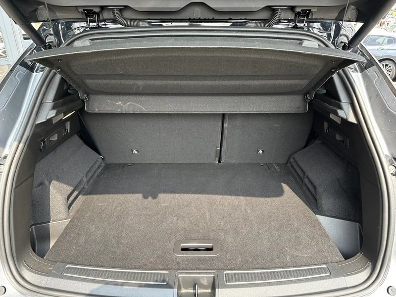 Photo de la voiture RENAULT AUSTRAL E-Tech hybrid 200 Iconic esprit Alpine