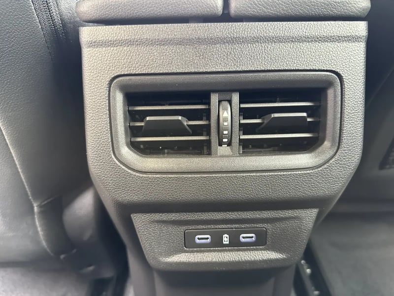 Photo de la voiture RENAULT AUSTRAL E-Tech hybrid 200 Iconic esprit Alpine