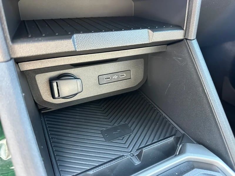 Photo de la voiture DACIA DUSTER Hybrid-G 150 4x4 Journey