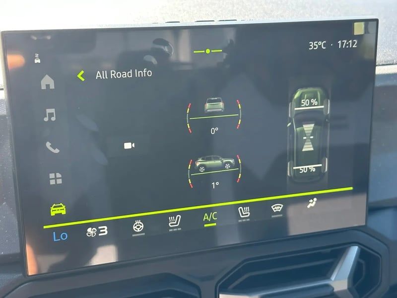 Photo de la voiture DACIA DUSTER Hybrid-G 150 4x4 Journey