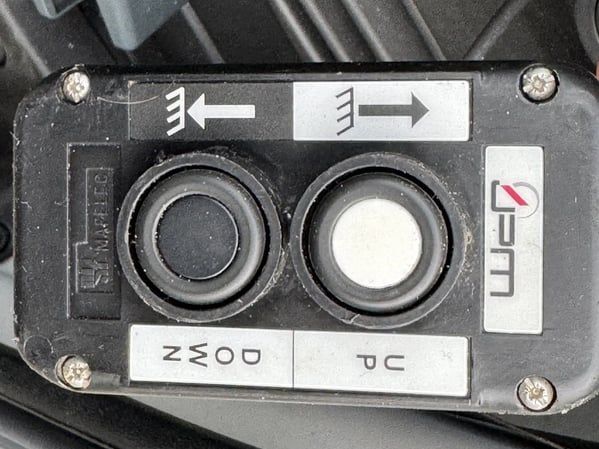 Photo de la voiture IVECO DAILY CHASSIS CABINE CAB 35 C 15H EMP 3750 QUAD-LEAF BVM6