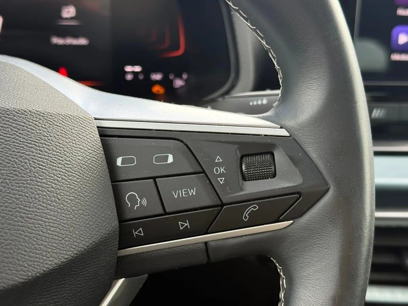 Photo de la voiture SEAT ARONA 1.0 TSI 110 ch Start/Stop BVM6 Xperience