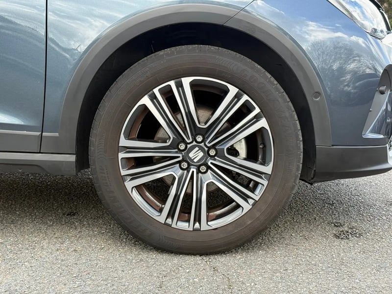 Photo de la voiture SEAT ARONA 1.0 TSI 110 ch Start/Stop BVM6 Xperience