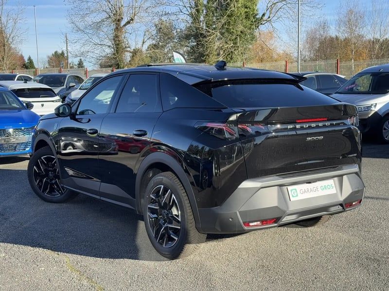 Photo de la voiture PEUGEOT 3008 Hybrid 136 e-DCS6 GT