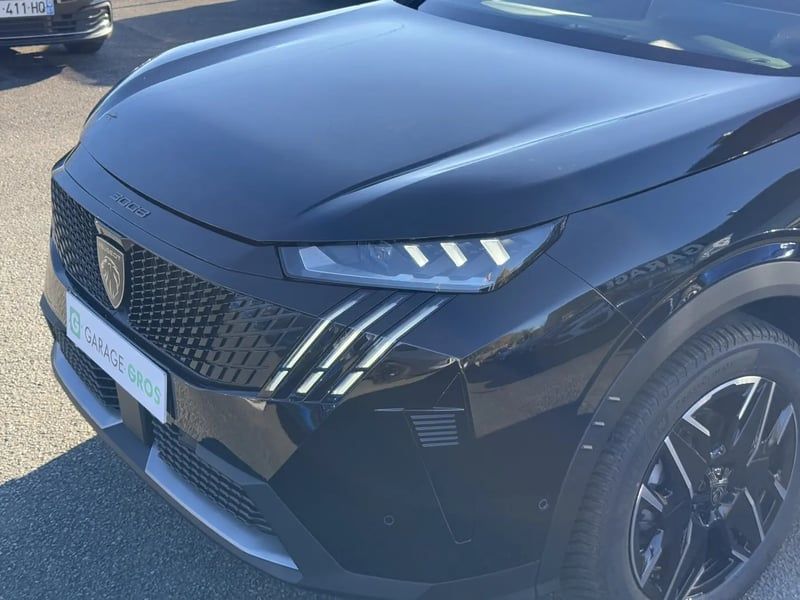 Photo de la voiture PEUGEOT 3008 Hybrid 136 e-DCS6 GT