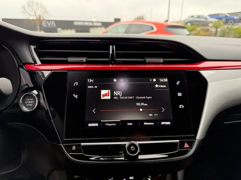 Photo de la voiture OPEL CORSA 1.2 Turbo 100 ch BVM6 GS