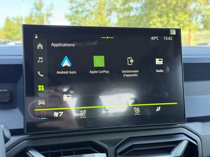 Photo de la voiture DACIA DUSTER Hybrid-G 150 4x4 Expression