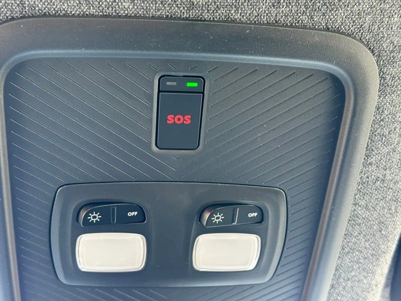 Photo de la voiture DACIA DUSTER Hybrid-G 150 4x4 Expression