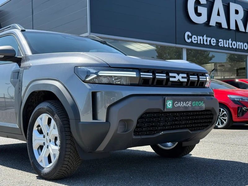 Photo de la voiture DACIA DUSTER Hybrid-G 150 4x4 Expression
