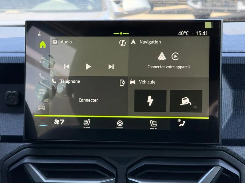 Photo de la voiture DACIA DUSTER Hybrid-G 150 4x4 Expression