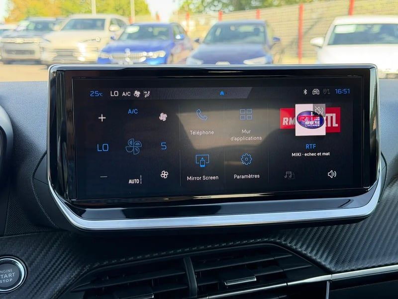 Photo de la voiture PEUGEOT 2008 ELECTRIQUE 156 ch 54 kWh Allure
