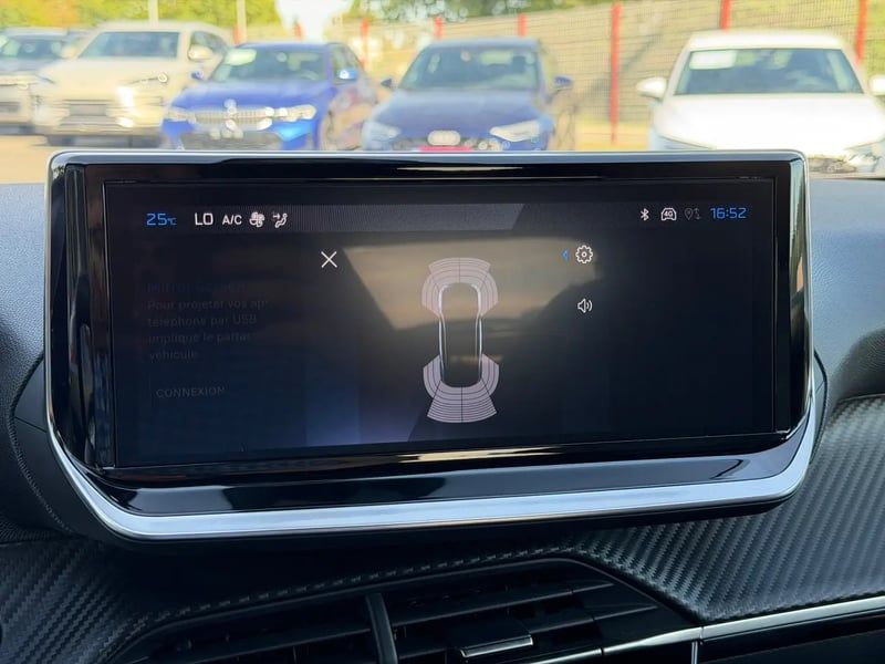 Photo de la voiture PEUGEOT 2008 ELECTRIQUE 156 ch 54 kWh Allure