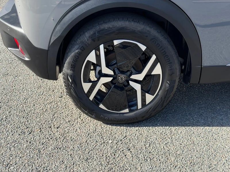 Photo de la voiture PEUGEOT 2008 ELECTRIQUE 156 ch 54 kWh Allure