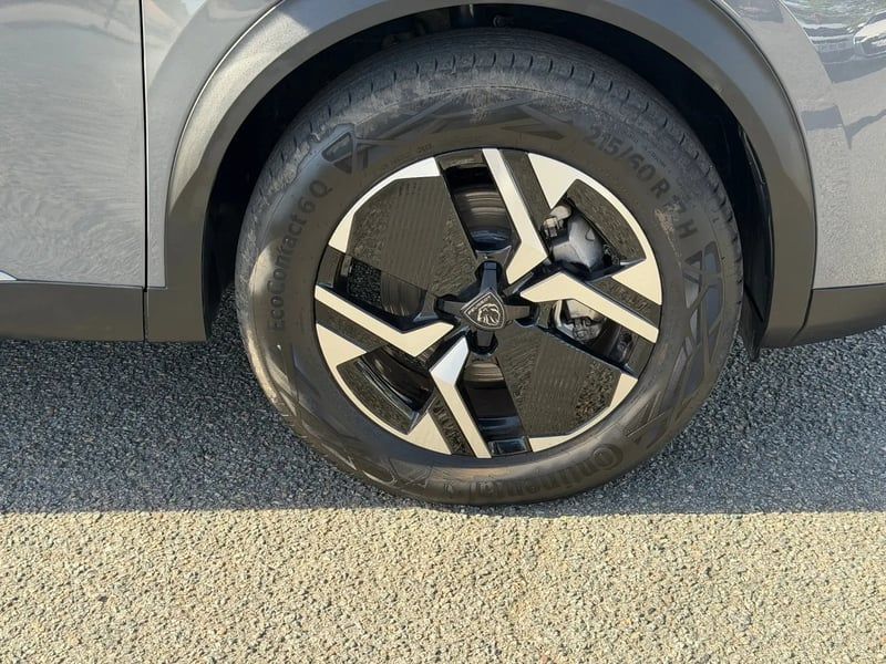 Photo de la voiture PEUGEOT 2008 ELECTRIQUE 156 ch 54 kWh Allure