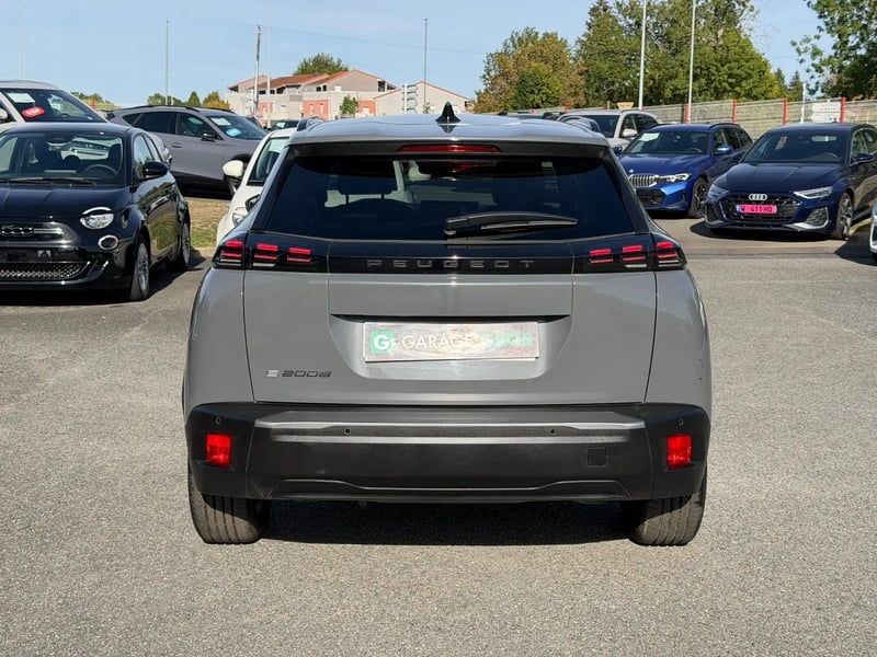Photo de la voiture PEUGEOT 2008 ELECTRIQUE 156 ch 54 kWh Allure