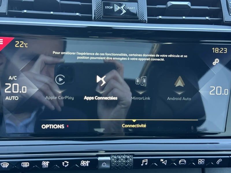 Photo de la voiture DS DS7 CROSSBACK BlueHDi 180 EAT8 Grand Chic