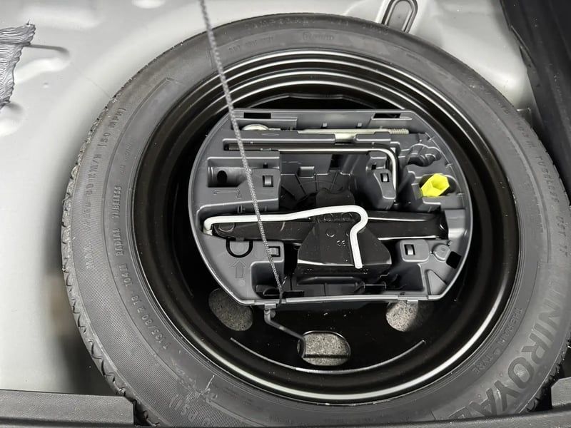 Photo de la voiture DS DS7 CROSSBACK BlueHDi 180 EAT8 Grand Chic