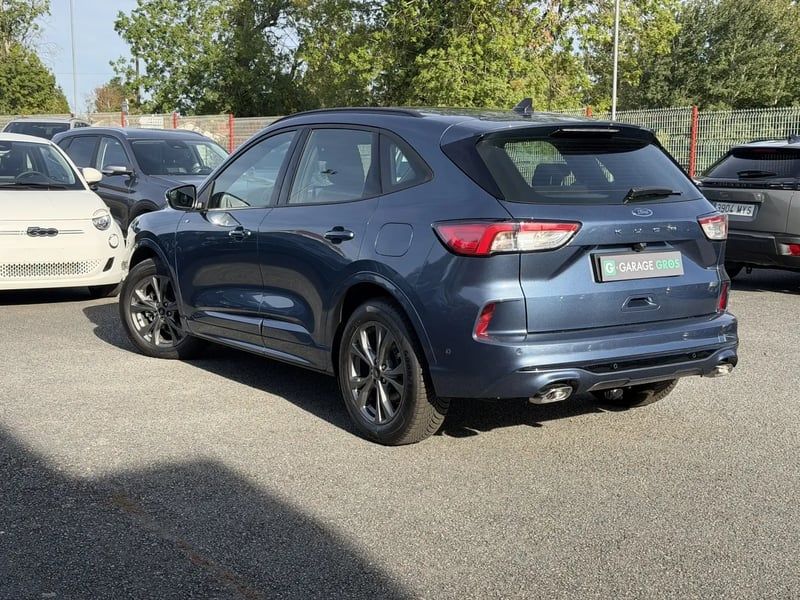 Photo de la voiture FORD KUGA 2.0 TDCi 120 S&S 4x2 Powershift ST-Line