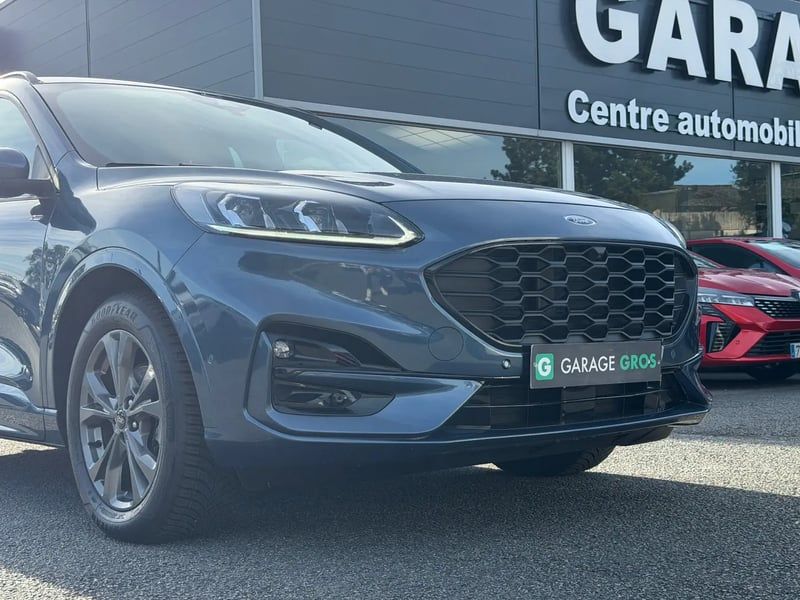 Photo de la voiture FORD KUGA 2.0 TDCi 120 S&S 4x2 Powershift ST-Line
