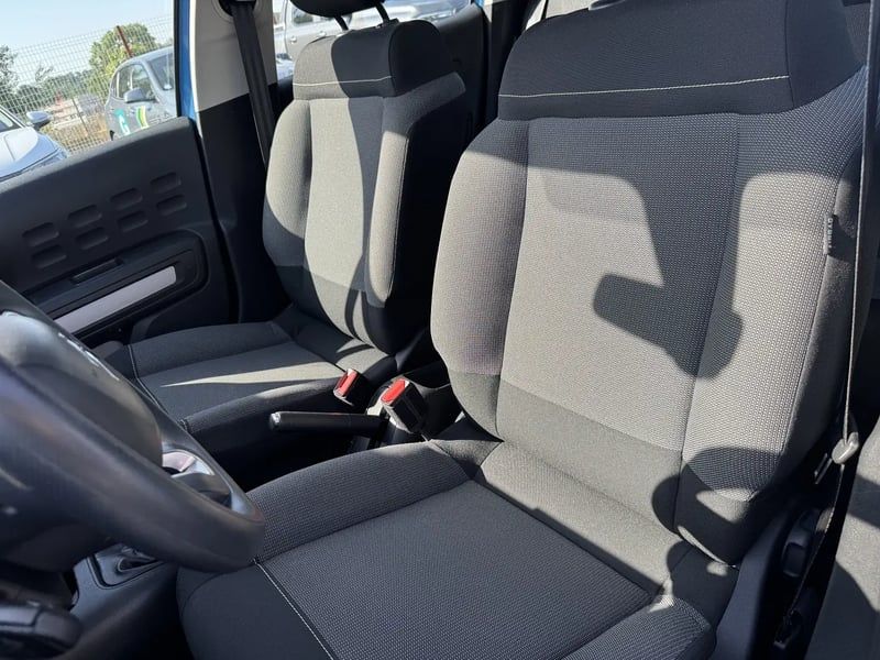 Photo de la voiture CITROEN C3 BlueHDi 75 S&S Feel