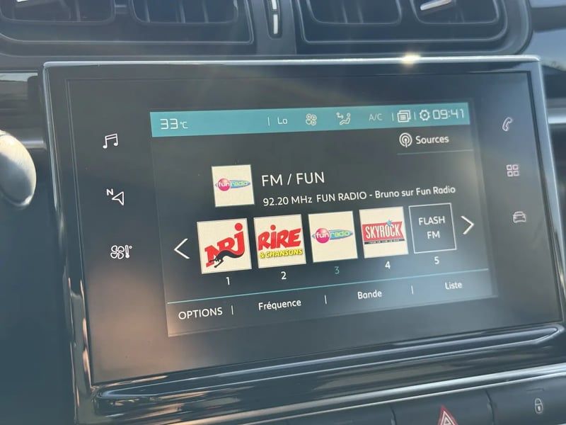 Photo de la voiture CITROEN C3 BlueHDi 75 S&S Feel