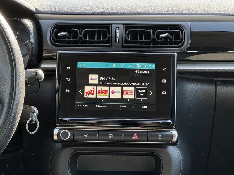 Photo de la voiture CITROEN C3 BlueHDi 75 S&S Feel