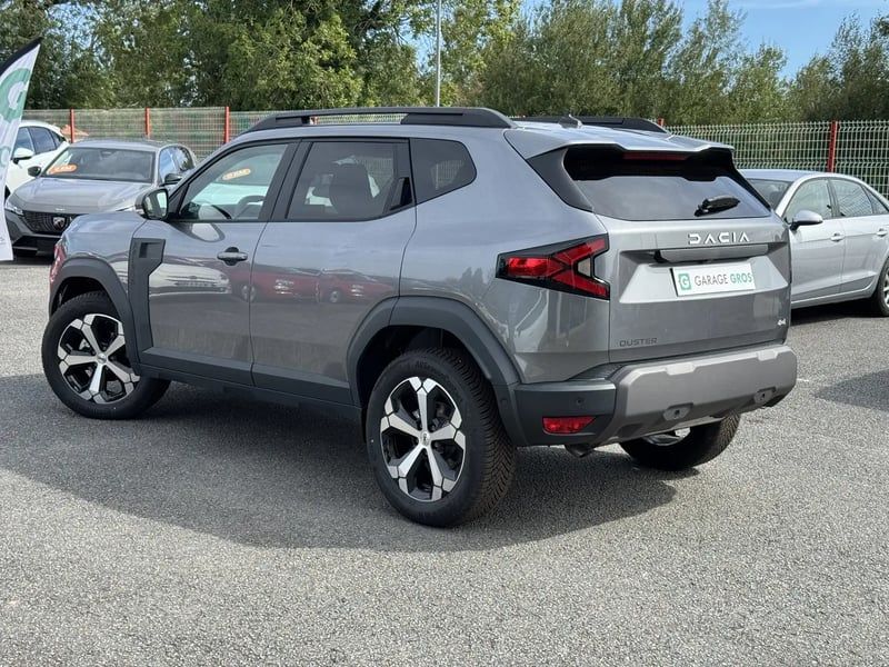 Photo de la voiture DACIA DUSTER TCe 130 4x4 Journey