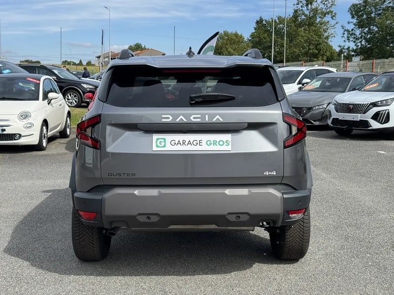 Photo de la voiture DACIA DUSTER TCe 130 4x4 Journey